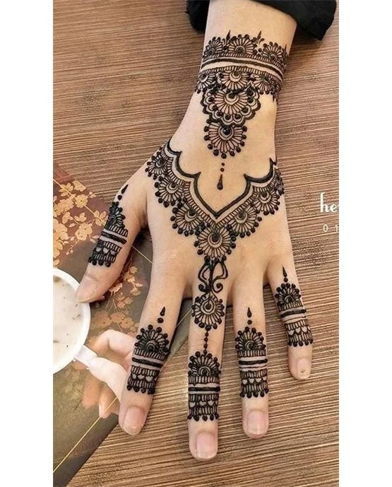 Leaf Inspired Fine Back Hand Mehndi Design